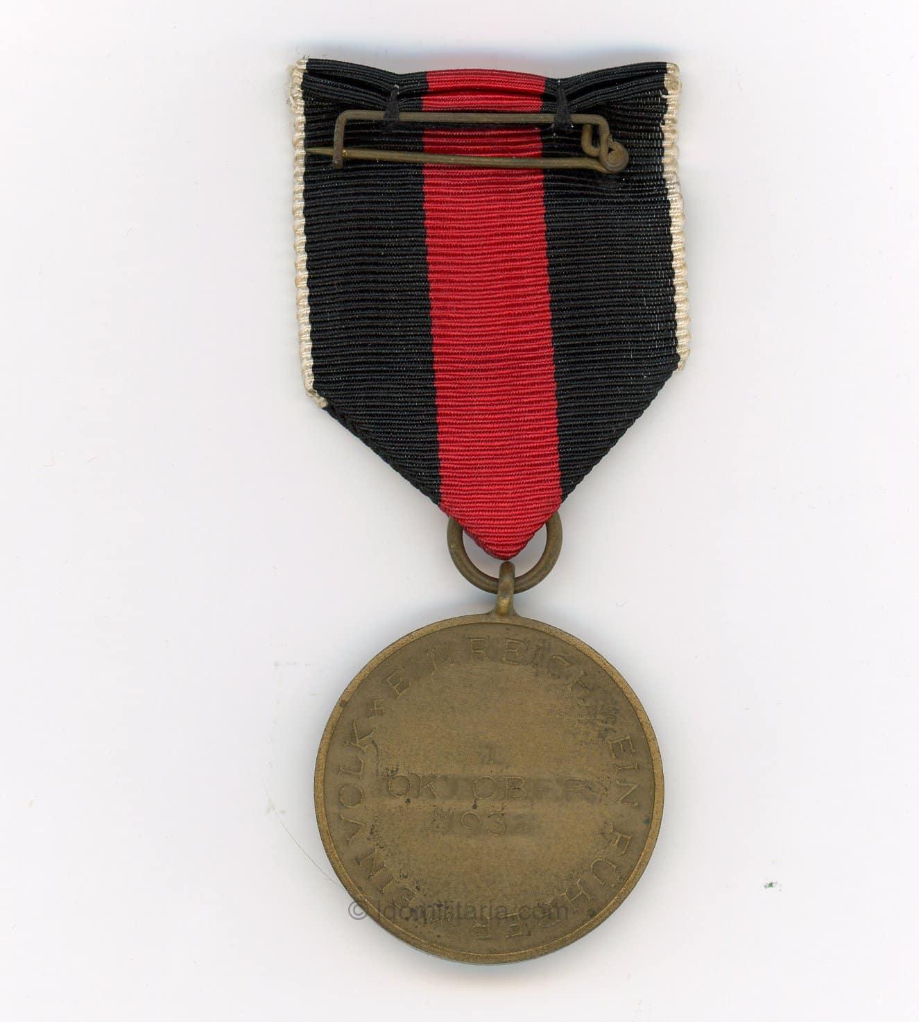 Sudetenland medal with case - Image 5