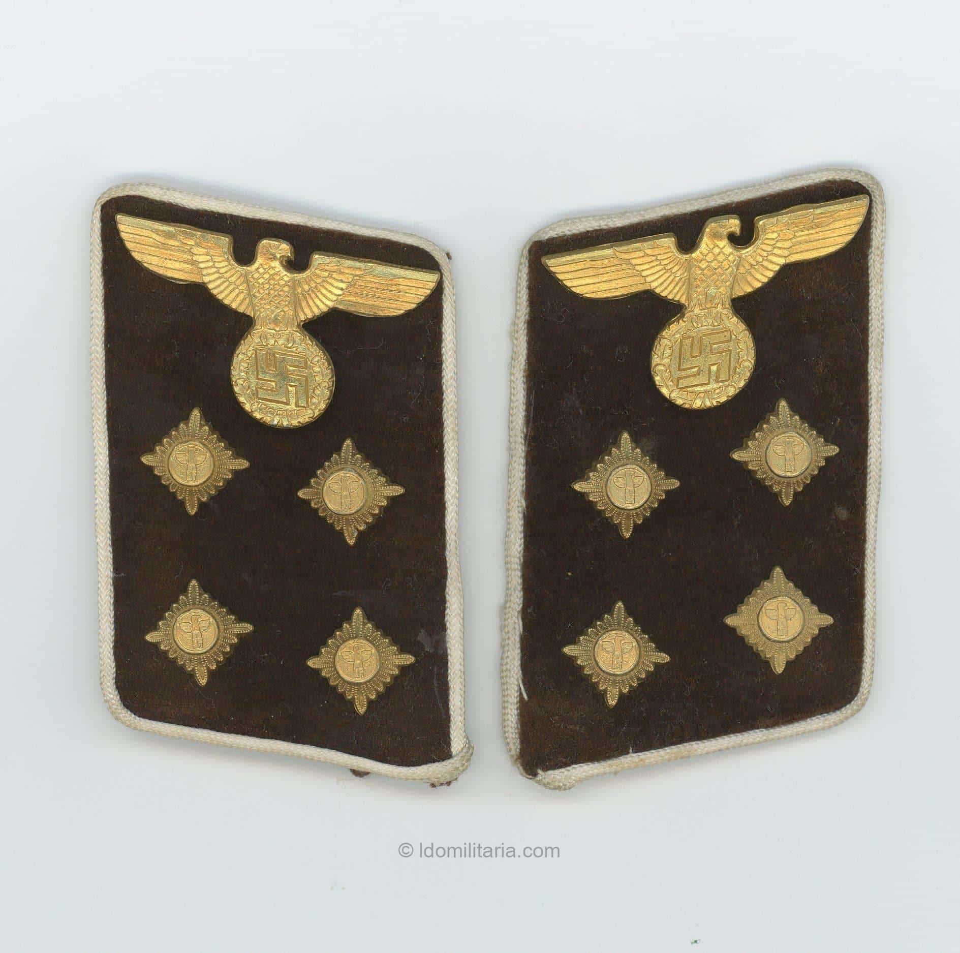 NSDAP Gemeinschaftsleiter collar tabs