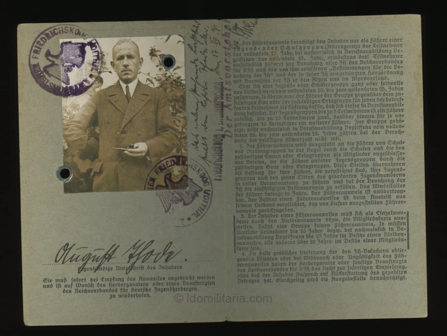 DJH Führer id card - 1931 - Image 2