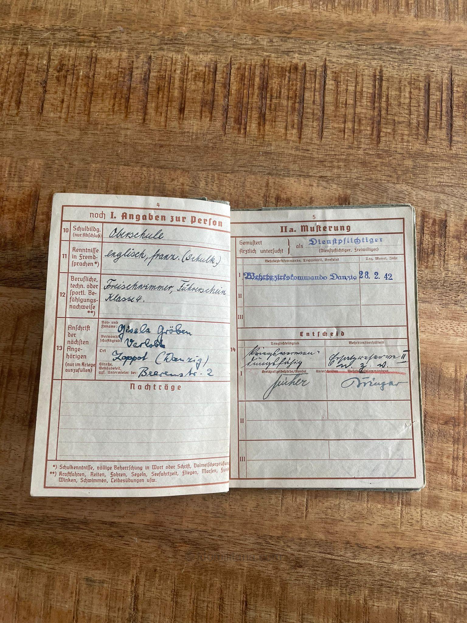 Kriegsfreiwilge HJ Gebietstab 37 ''Danzig-Westpreußen'' Wehrpass, Travel pass + cover - Citations to a Shanghai visit! - Image 9