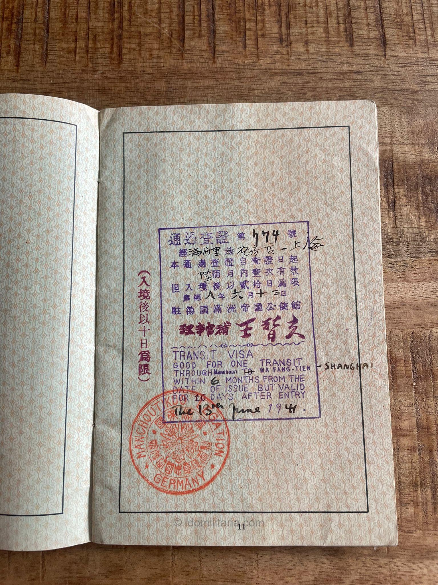 Kriegsfreiwilge HJ Gebietstab 37 ''Danzig-Westpreußen'' Wehrpass, Travel pass + cover - Citations to a Shanghai visit! - Image 21