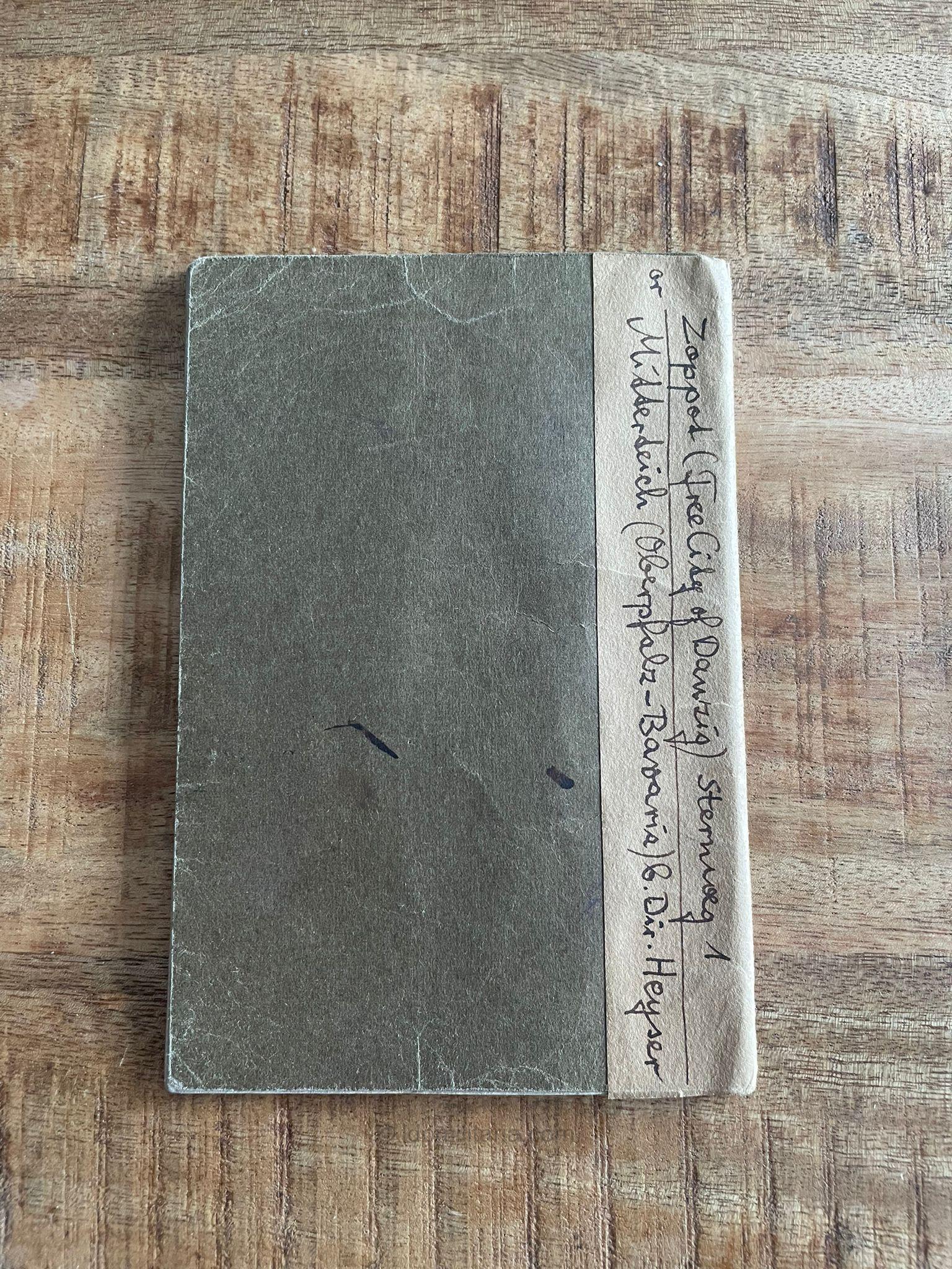 Kriegsfreiwilge HJ Gebietstab 37 ''Danzig-Westpreußen'' Wehrpass, Travel pass + cover - Citations to a Shanghai visit! - Image 24