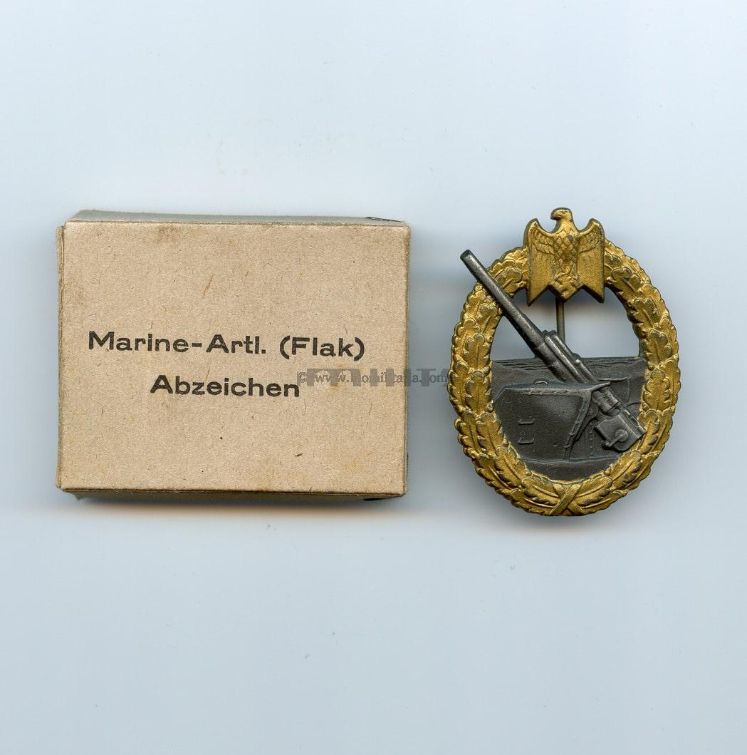 Kriegsmarine Coastal Artillery badge with matching Carton - Friedrich Linden, Lüdenscheid