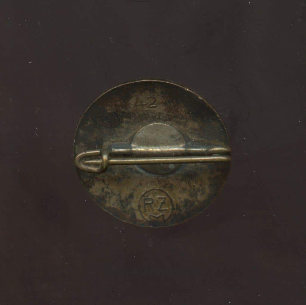 Transitional NSDAP Membership Badge - Kerbach & Israel, Dresden - Image 2