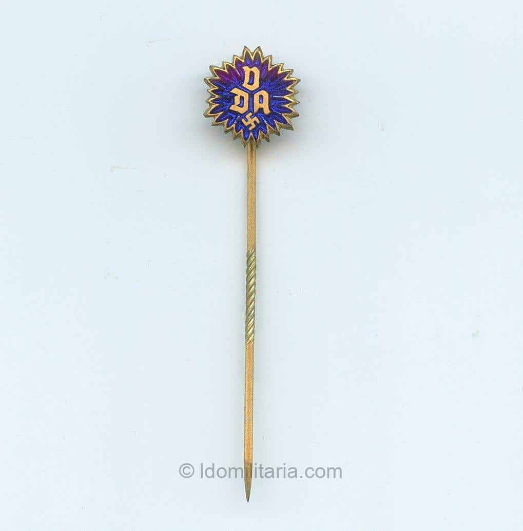Rare VDA stickpin variant