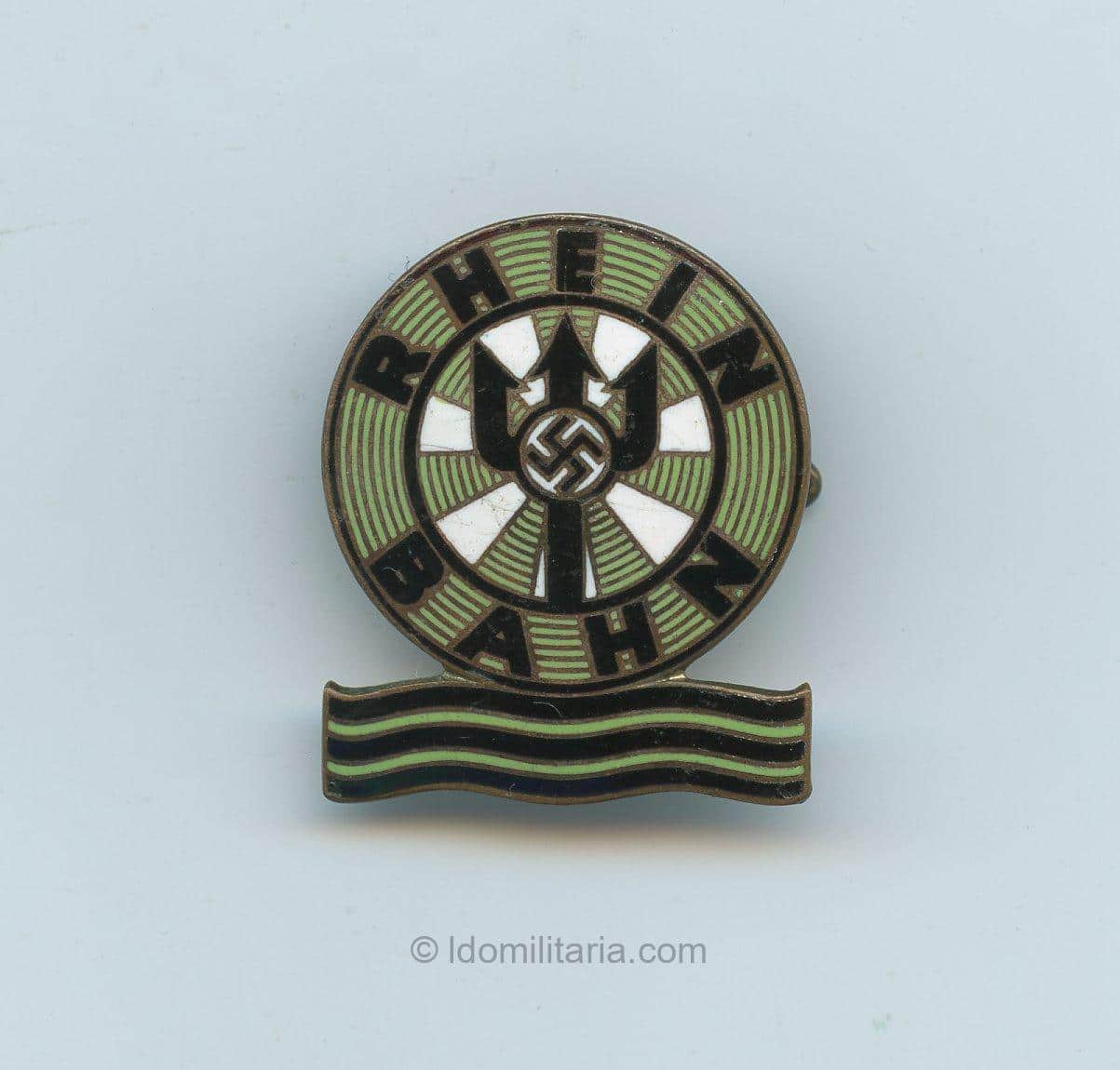 Rare Rheinbahn Düsseldorf badge.