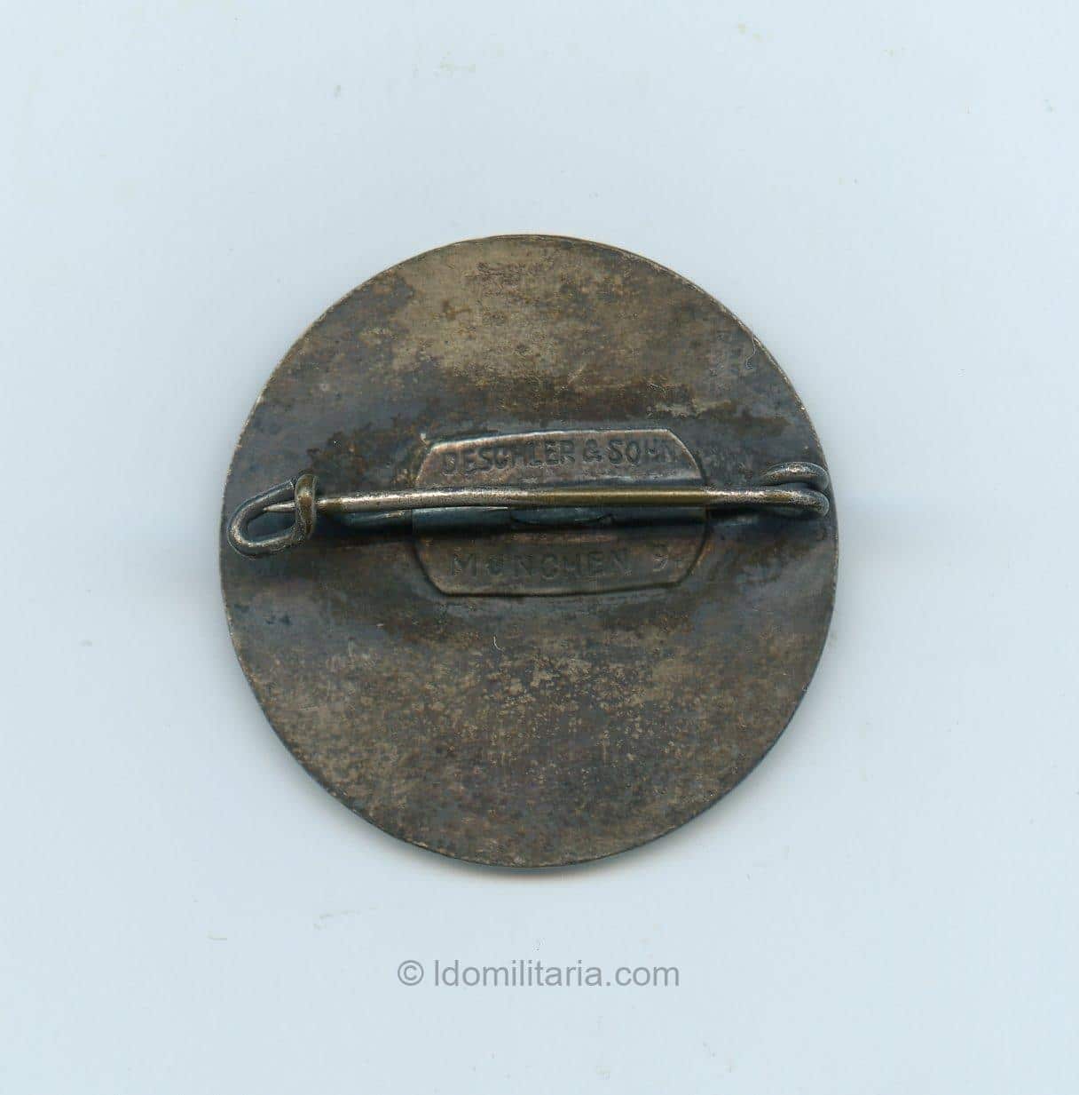 HJ Hochland Lager 1934 badge - Deschler & Söhn, München - Image 2