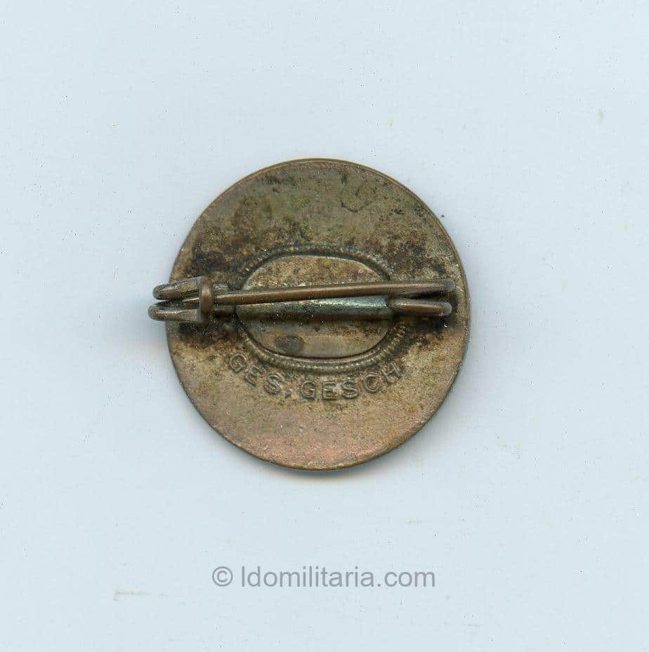 Early NSDAP Membership badge 18.8mm - Ges. Gesch. - Image 2