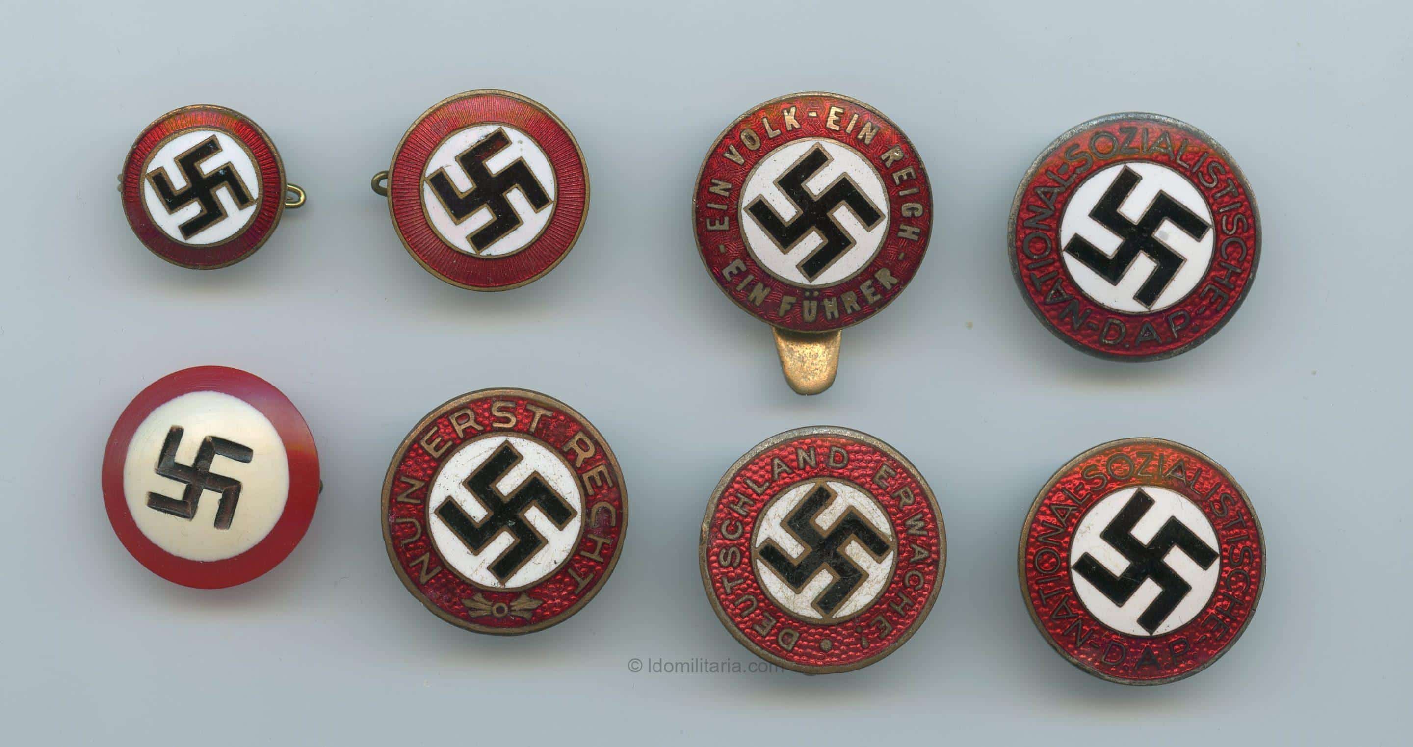 Unique NSDAP membership/slogan badge sample board + Newspaper article - Image 4