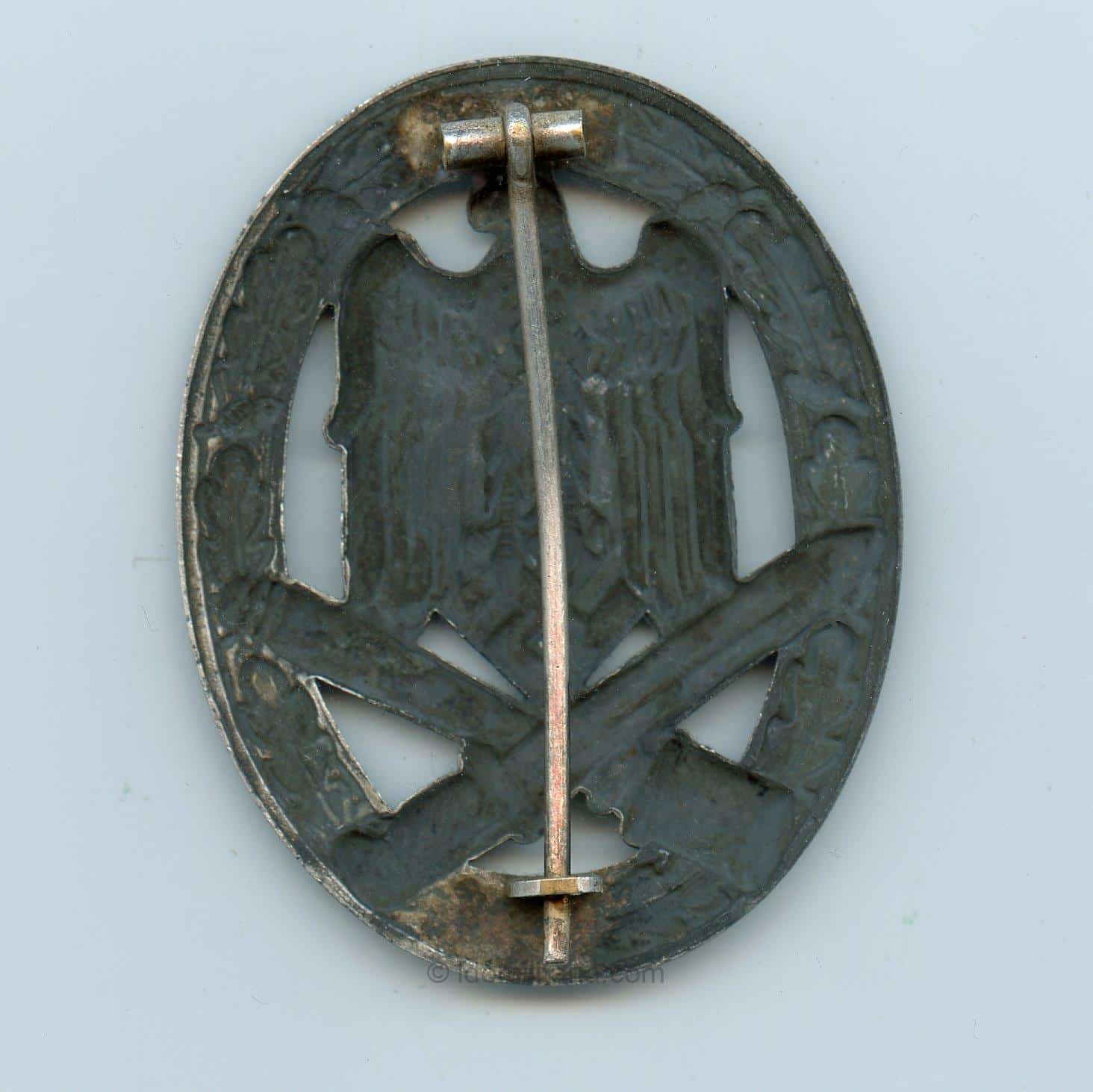 General assault badge in silver - Otto Schickle, Pforzheim - Image 2
