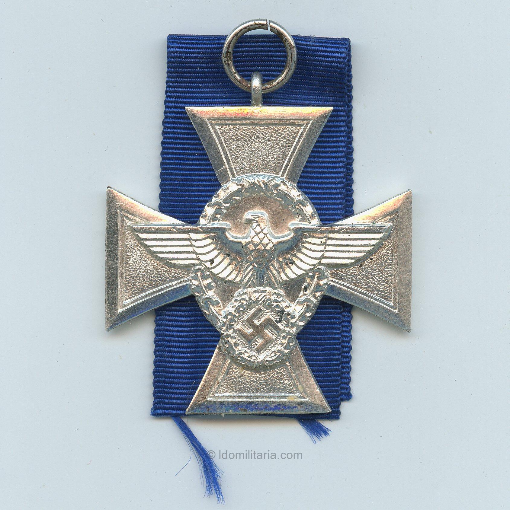 Police 12 year service medal marked '16' - Alois Rettenmaier, Schwäbisch-Gmünd