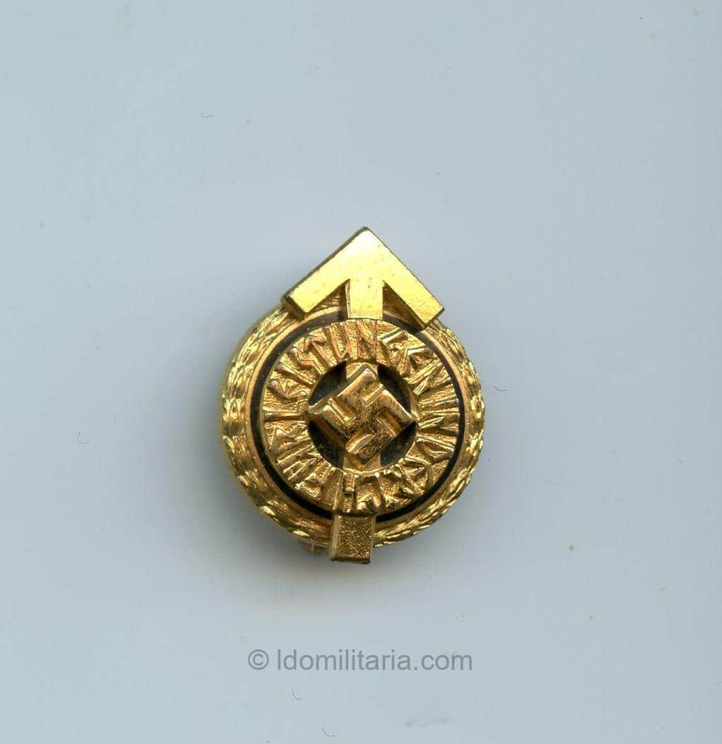 Miniature HJ Sports Badge in Gold - Gustav Brehmer, Markneukirchen