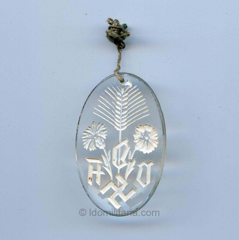 Glass VDA hanger - Image 2