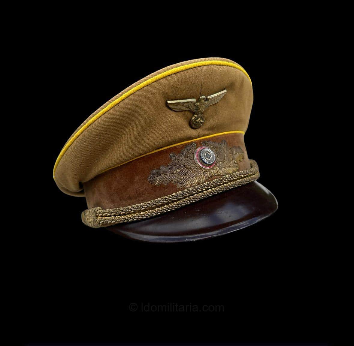 Extremely rare NSDAP Reichsleitung Visor Cap with Direct embroidered Oakleafs by August Müller