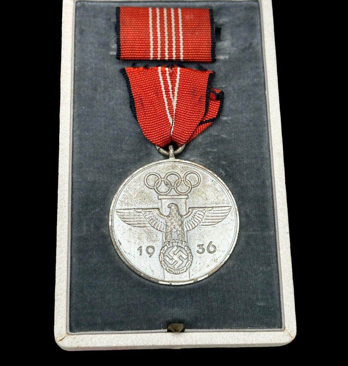 Commemorative German 1936 Olympic Medal + Case - Image 2