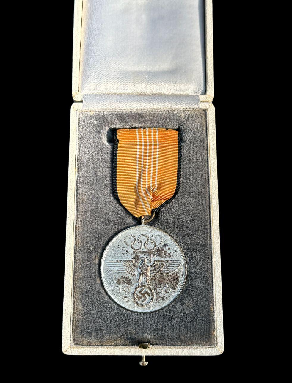 Commemorative German 1936 Olympic Medal + Case - Image 2