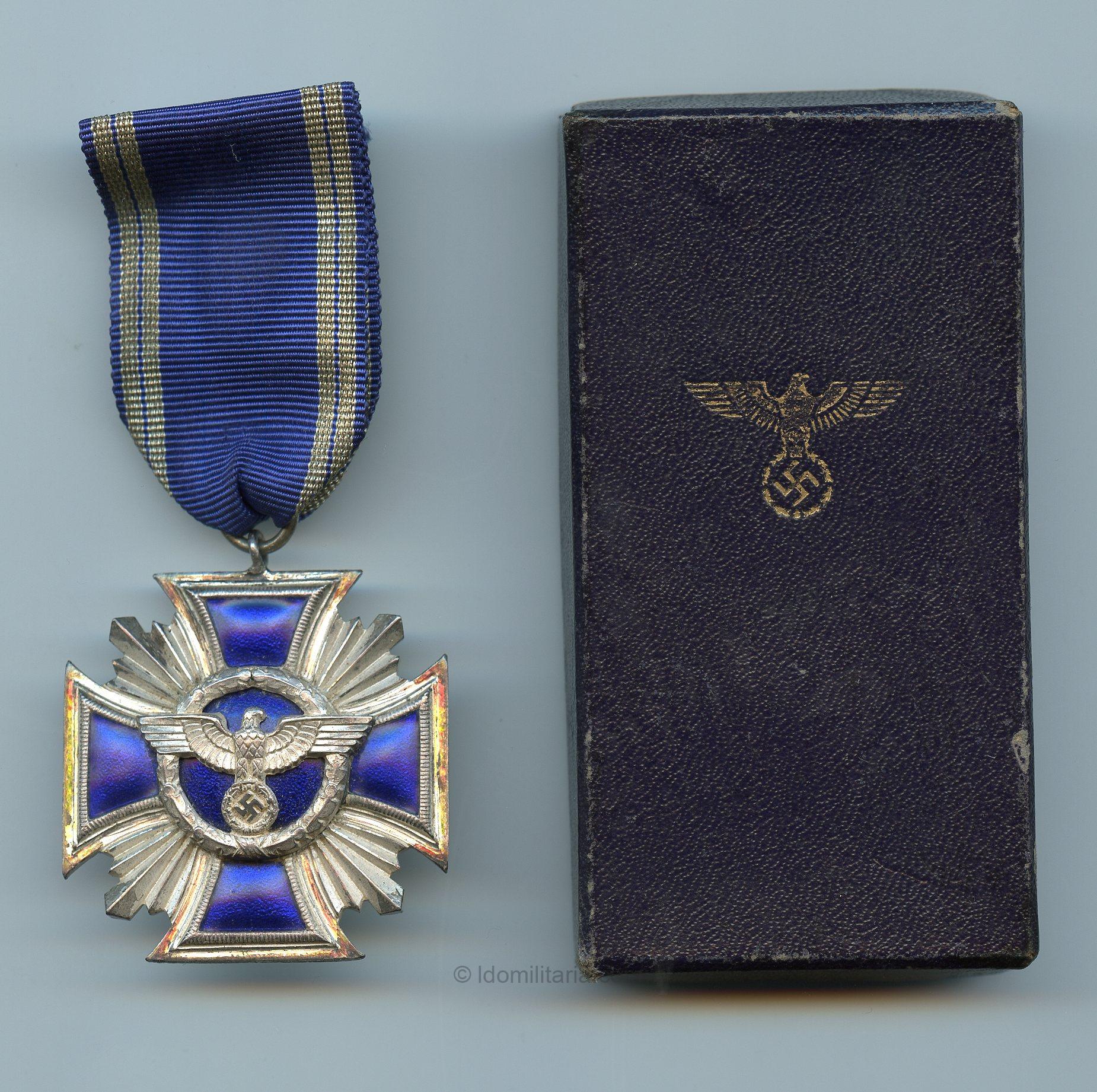 NSDAP 15 year service medal in case - Wilhelm Deumer, Lüdenscheid