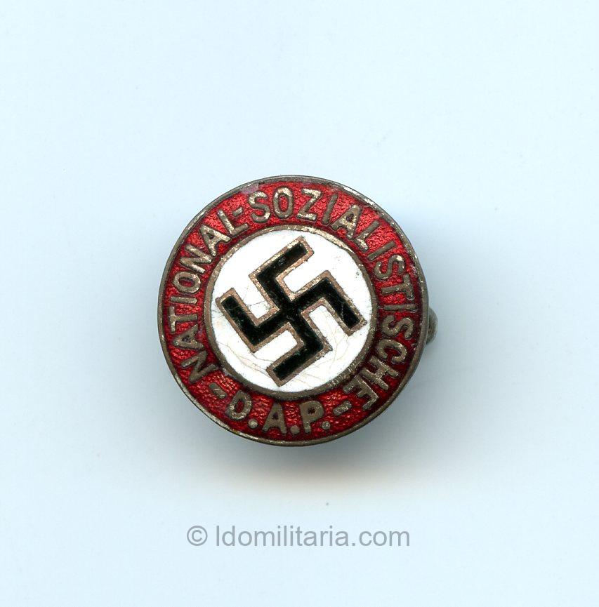 16mm Early NSDAP Membership badge - Unmarked