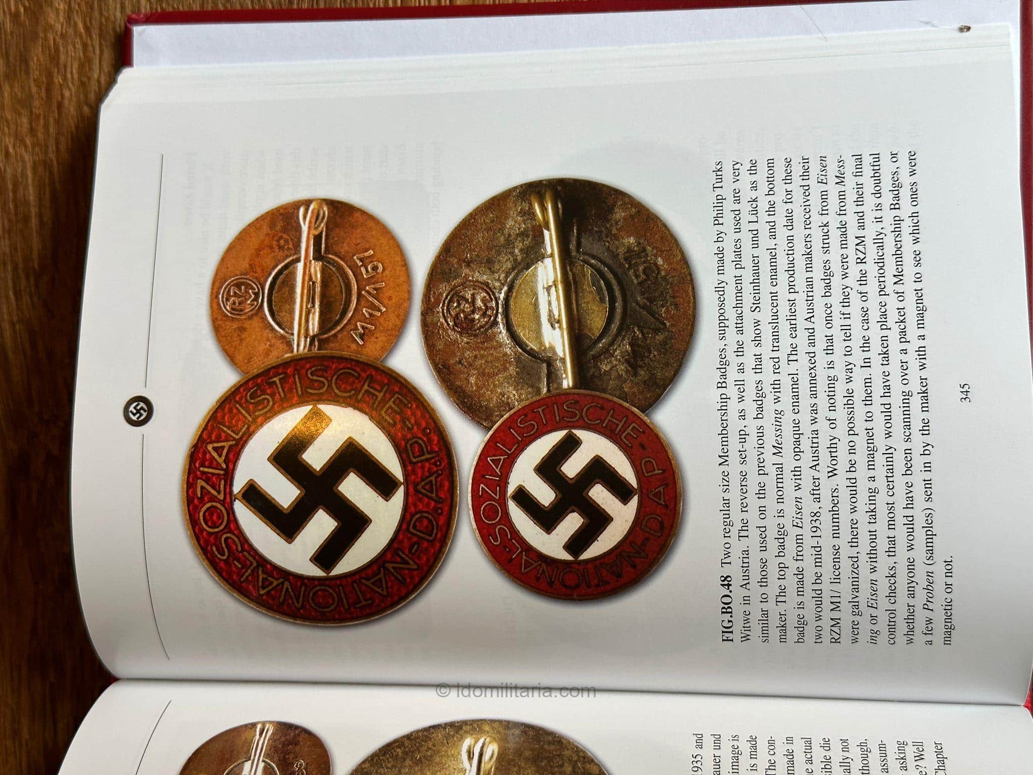 The Party Badge by Jo Rivett - Collectors Edition ''28 of 30'' - Image 5