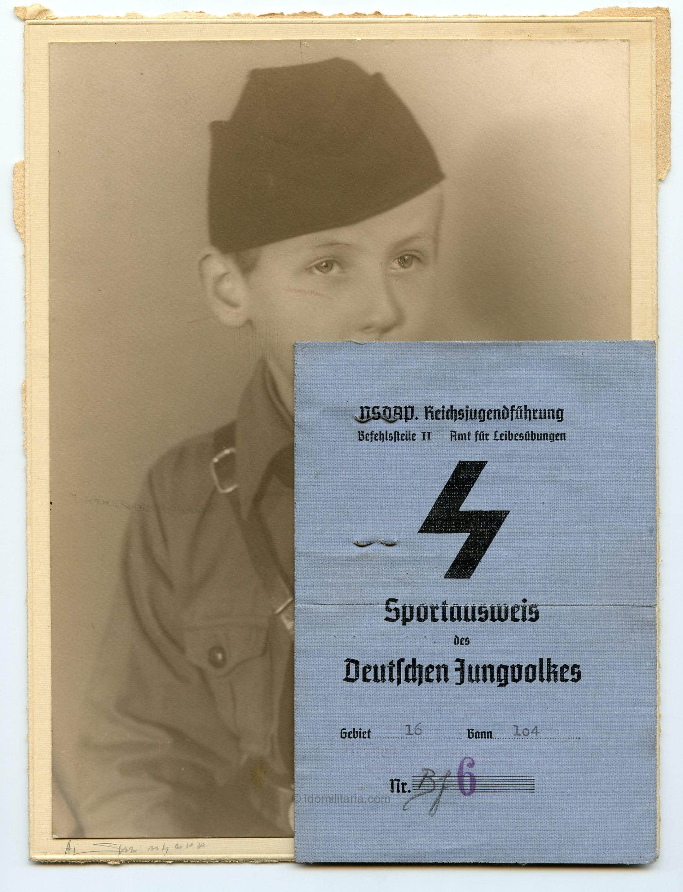 Rare HJ/DJ sport ausweis with large portrait - Chemnitz