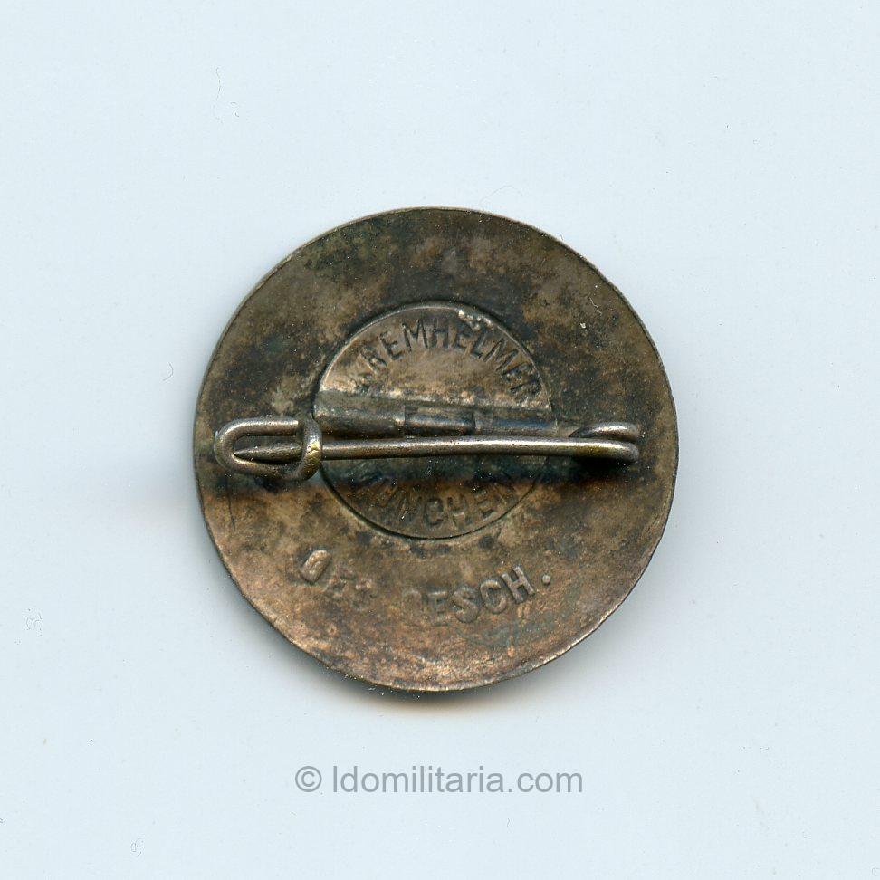 Rare early full maker NSDAP Membership badge - Kremhelmer, München - Image 2