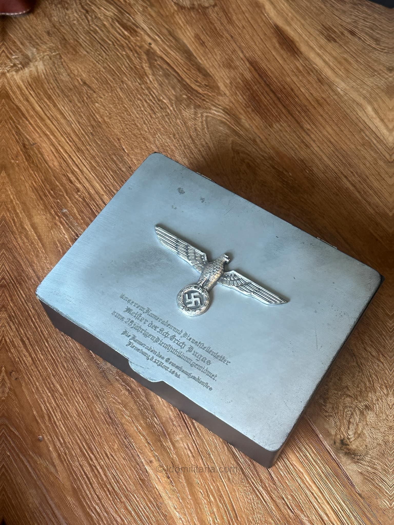 Police 25 year loyal service presentation box to Dienststellenleiter Erich Dugas