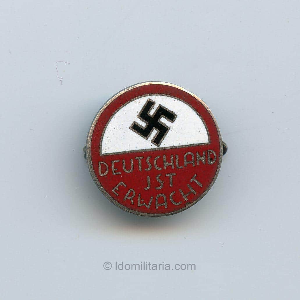 Rare Deutschland ist Erwacht slogan badge