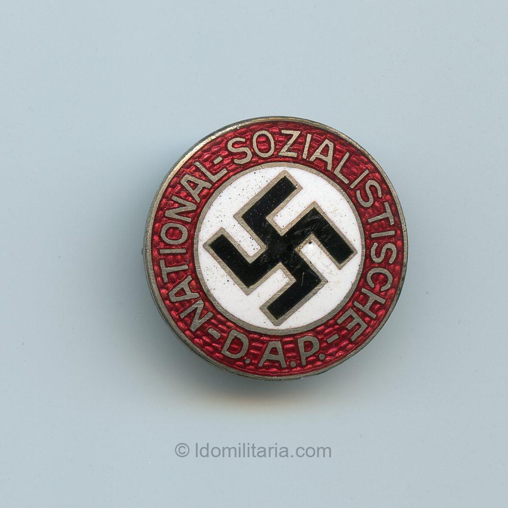Early logo marked NSDAP Membership badge – Raymond & Nichols