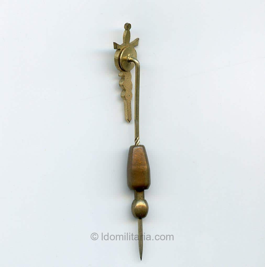 DVSTB Deutschvölkischer Schutz- und Trutzbund Honor stickpin - Image 2