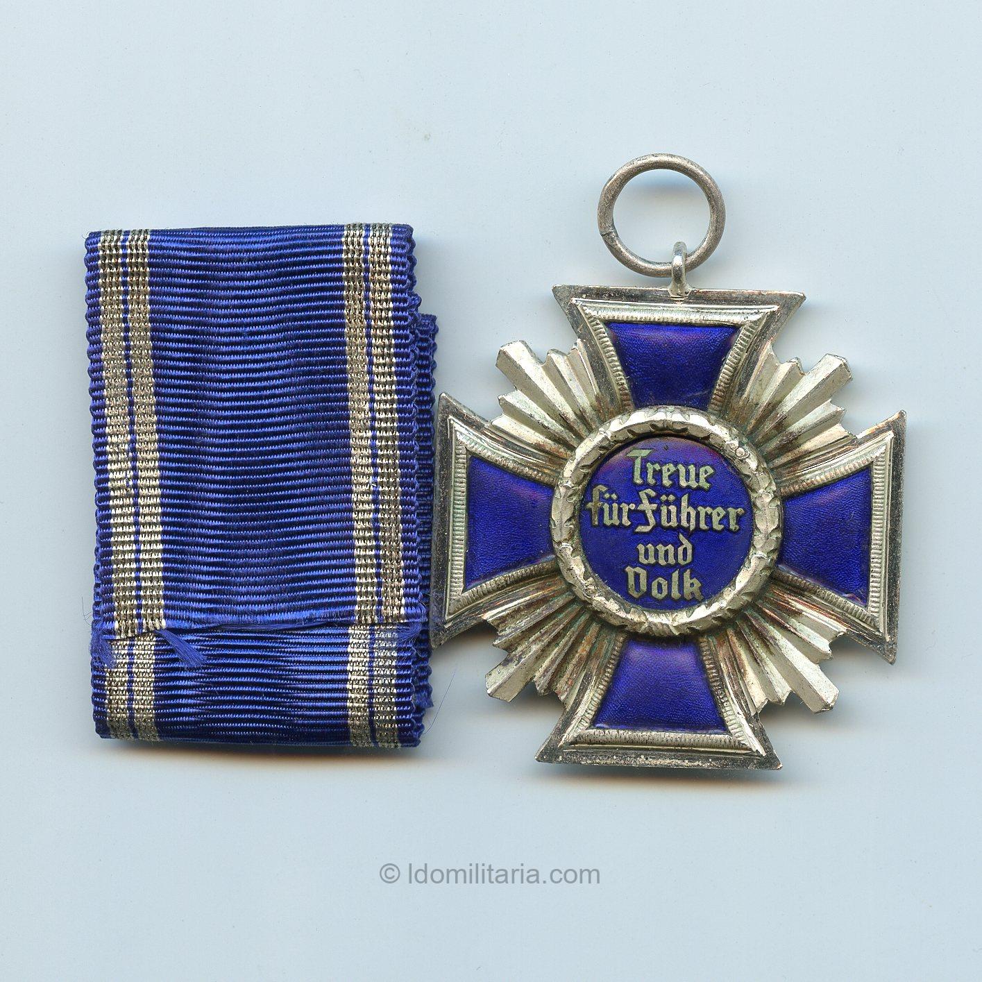 NSDAP 15 year service medal marked ''30'' - Rudolf, Souval - Image 2