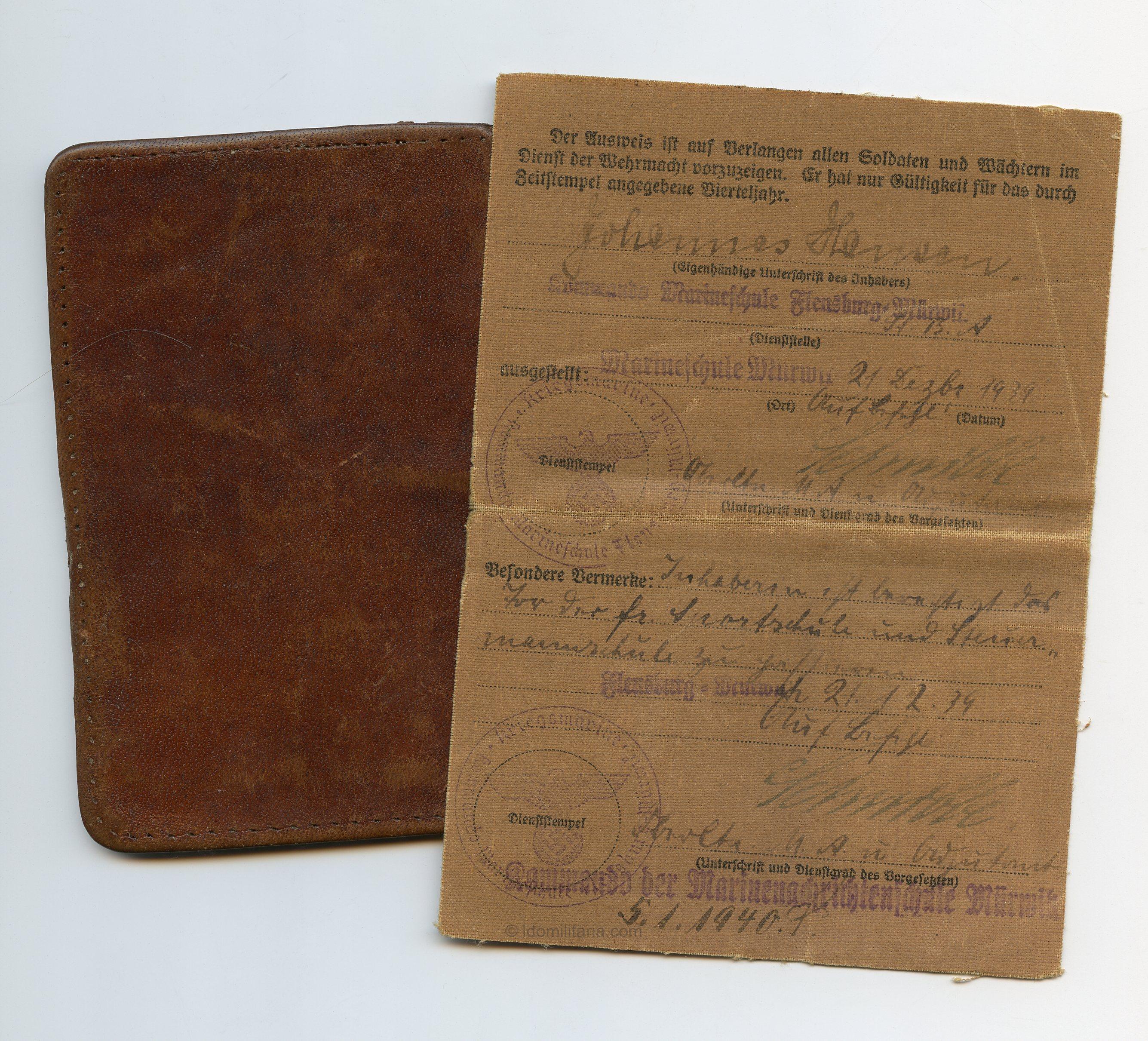 Marinebauamt/Marineschule Mürwik Ausweiss with leather kriegsmarine cover - Image 3