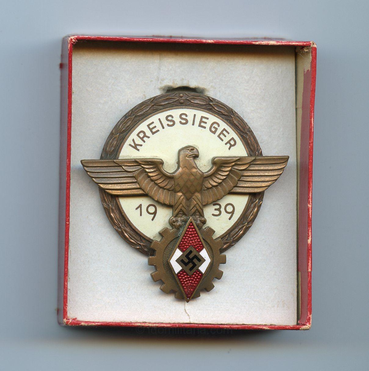 HJ Reichsberufswettkampf Kreissieger 1939 in matching box - Image 4
