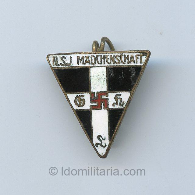 Rare N.S. Jungmädchenschaft membership badge – Ges. Gesch.