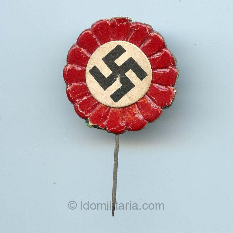 Paper flower swastika sympathie stickpin