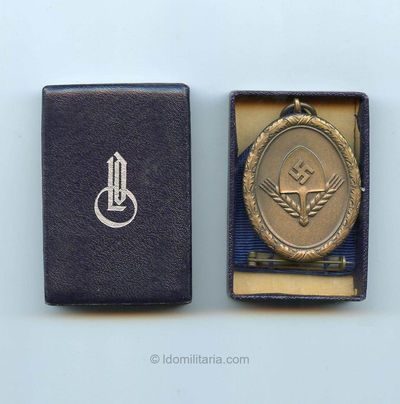 Extremely rare LDO etui RAD medal set by Wilhelm Deumer, Ludenscheid