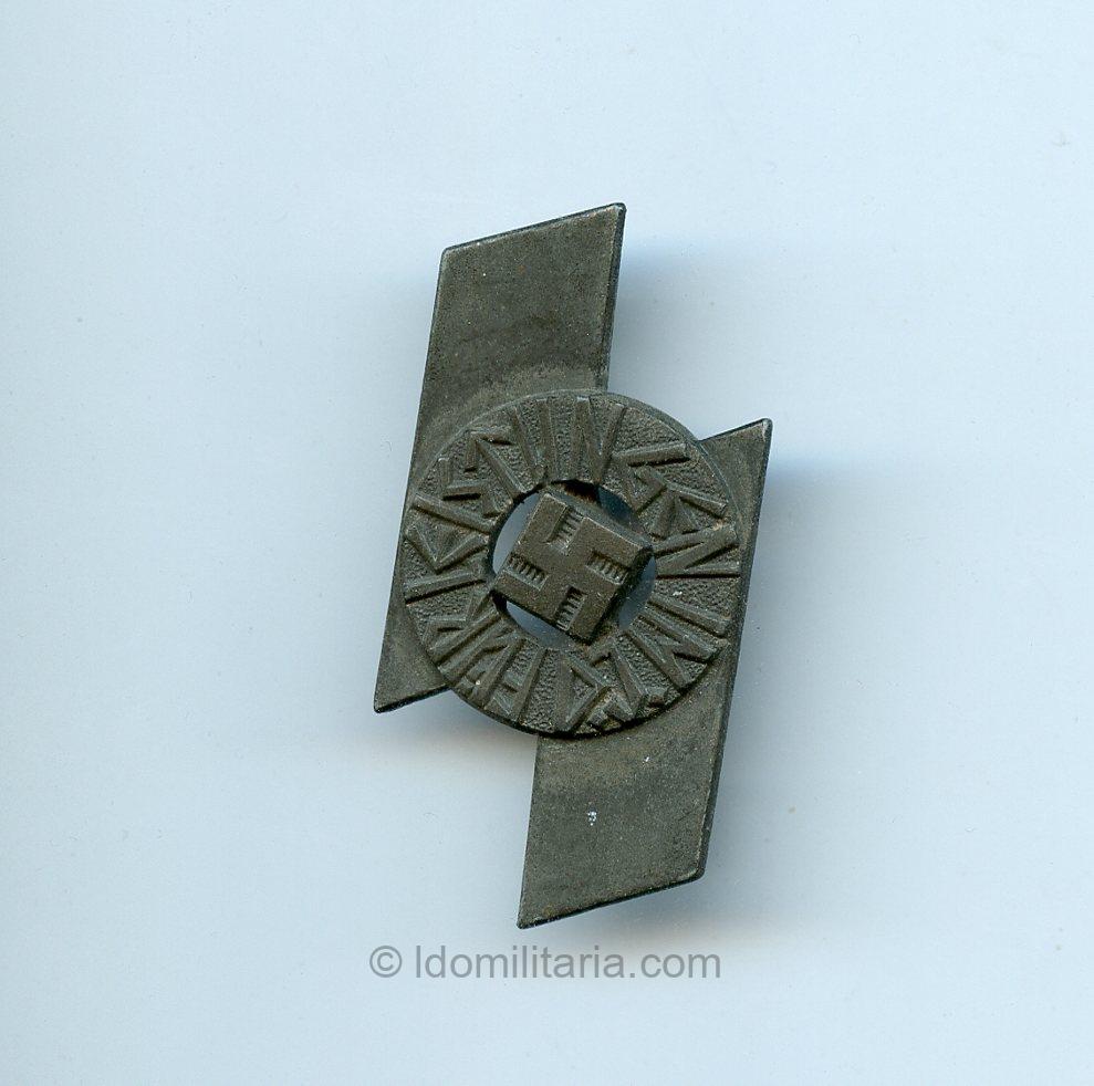 DJ Sports badge in silver - Number 28866