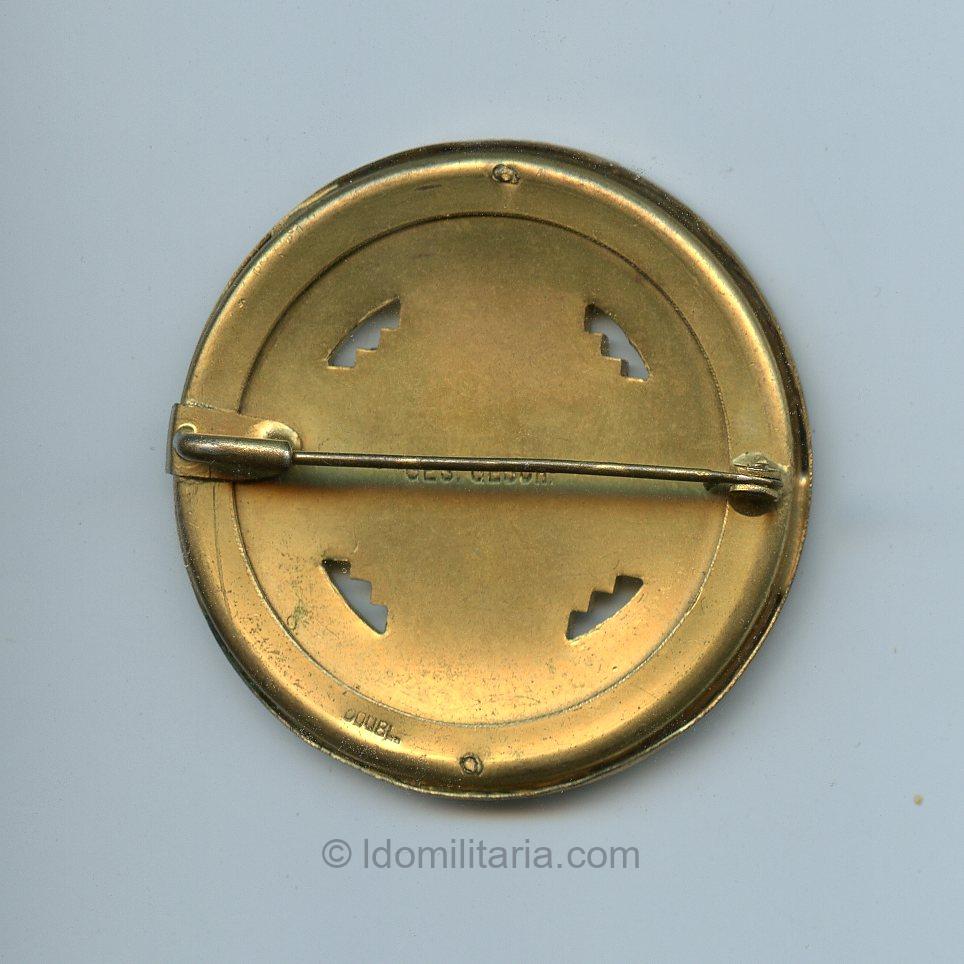 Deutsche Reich Behammen '' Im dienst der zukomst unseres volkes'' badge in gold - Image 2