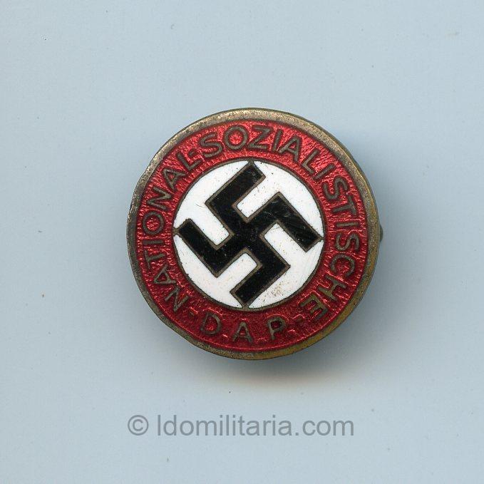 Early NSDAP Membership badge – Deschler & Söhn, München