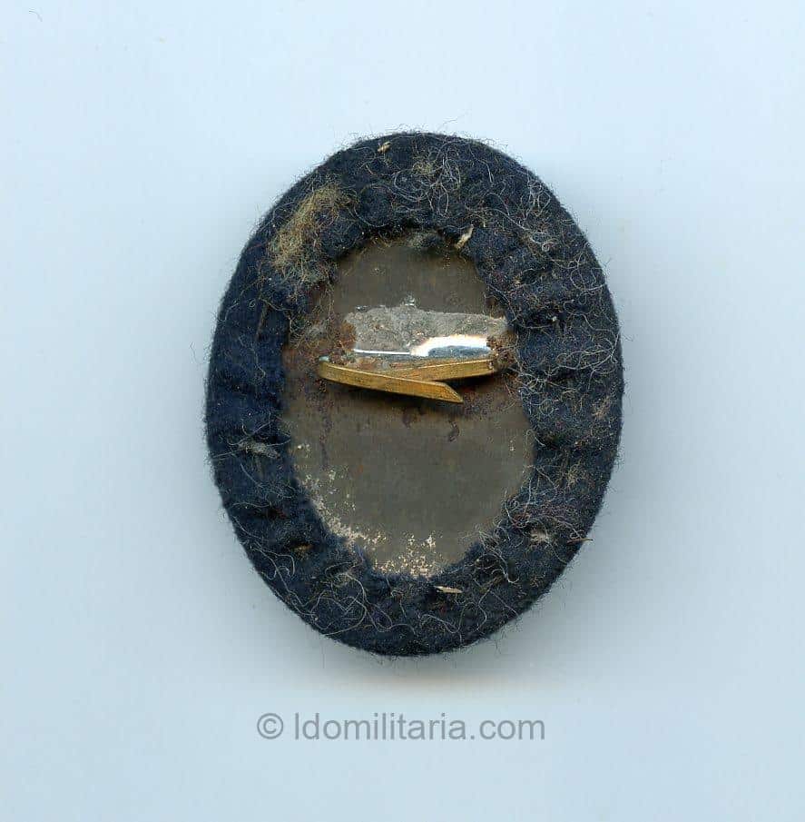 DRV (Deutscher Radfaher Verband) visor cap insignia. - Image 2