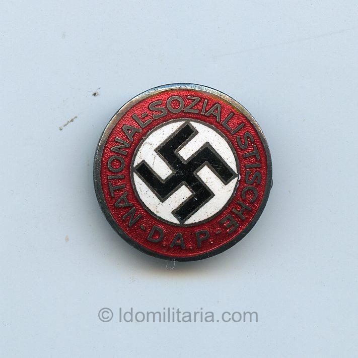Early Full maker NSDAP Membership badge - Deschler & Söhn, München