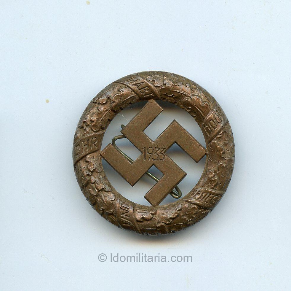 NSDAP 'Gau München' Badge 1933 - Deschler & Söhn, München
