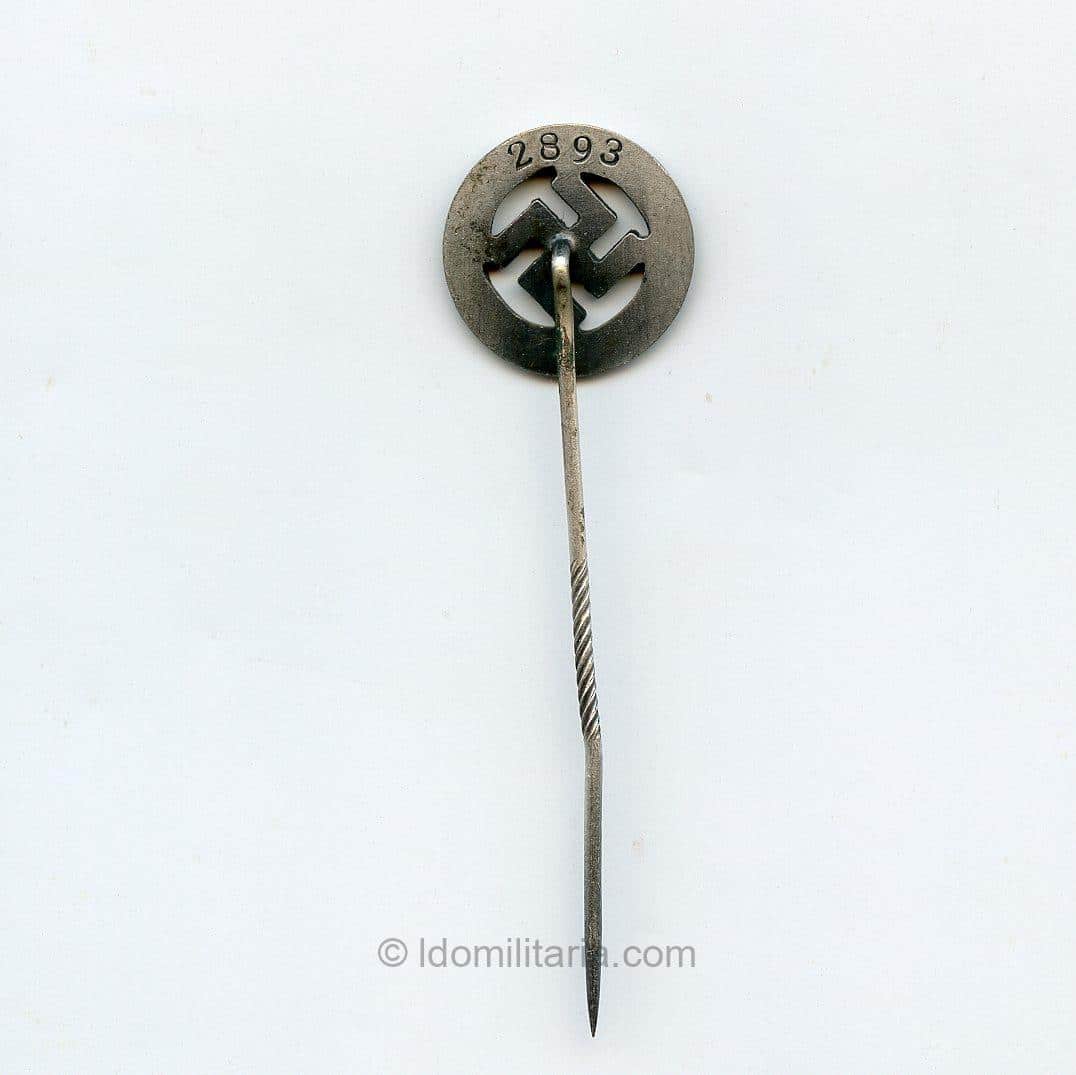 Pate der motorstandarte 55 stickpin number '2983' - Image 2