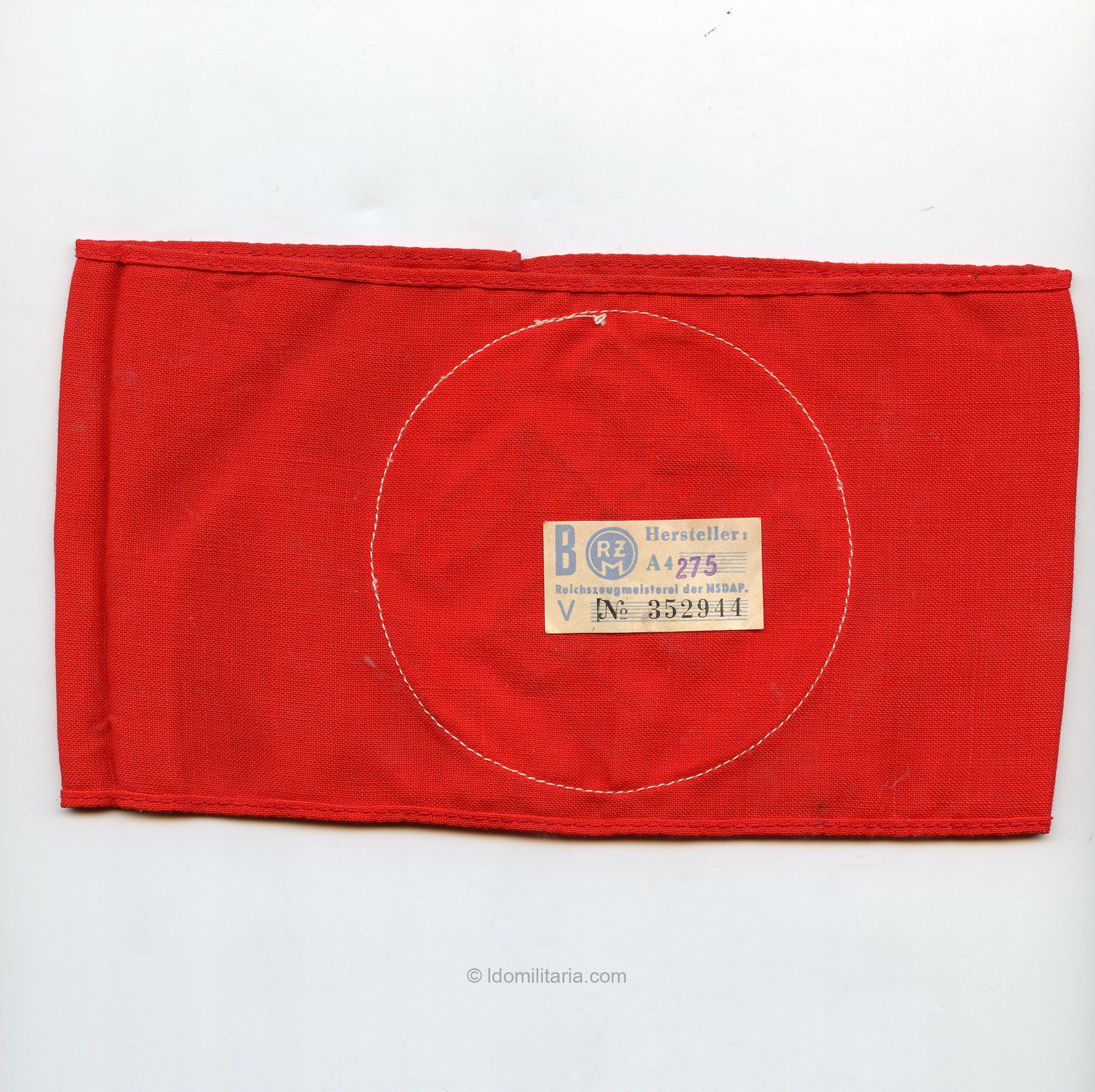 Three-piece construction NSDAP armband - RZM Tagged - Image 3