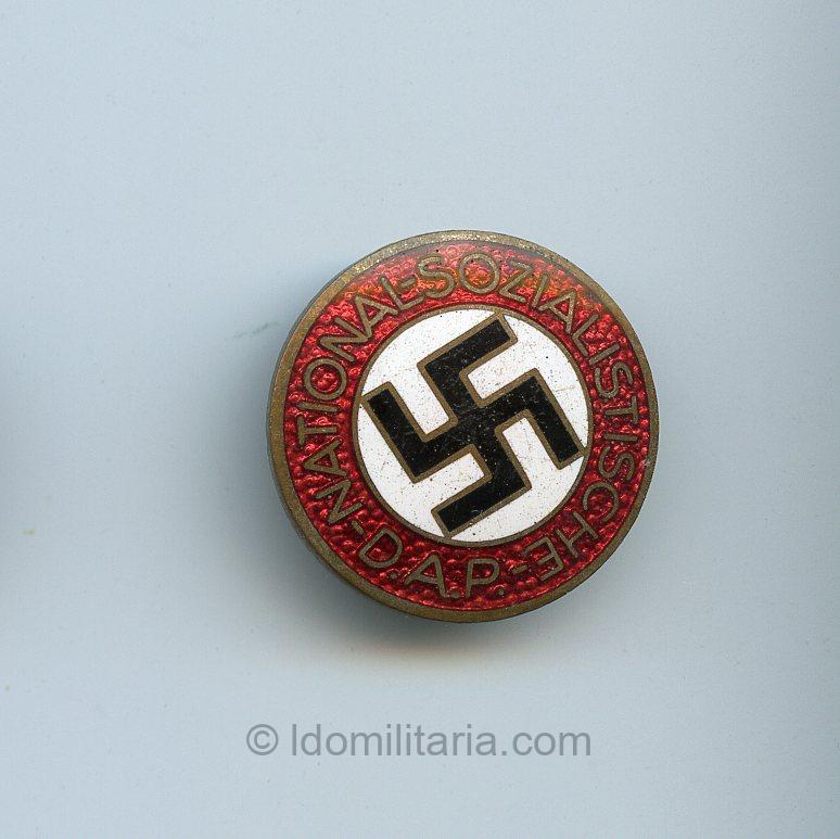 NSDAP Membership Badge – Richard Simm & Söhne, Gablonz