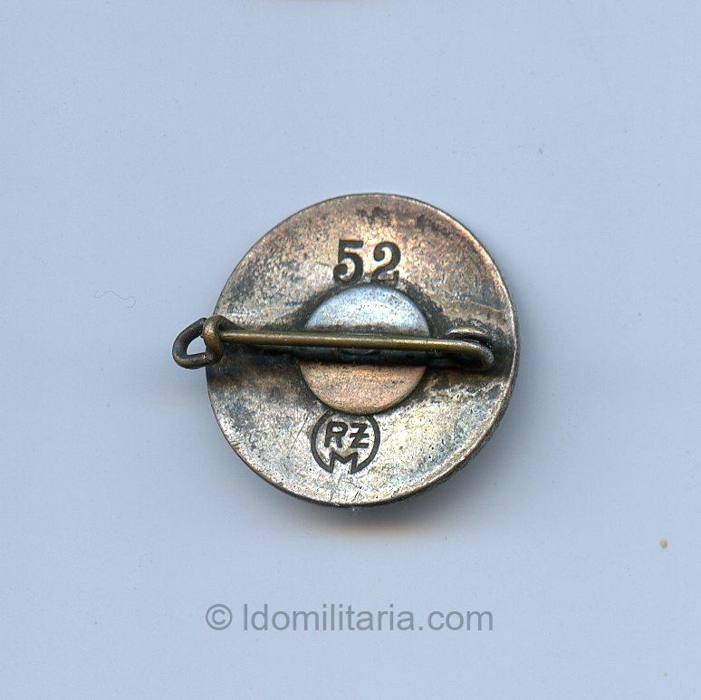 Transitional NSDAP Membership badge '52' - Deschler & Söhn, München - Image 2