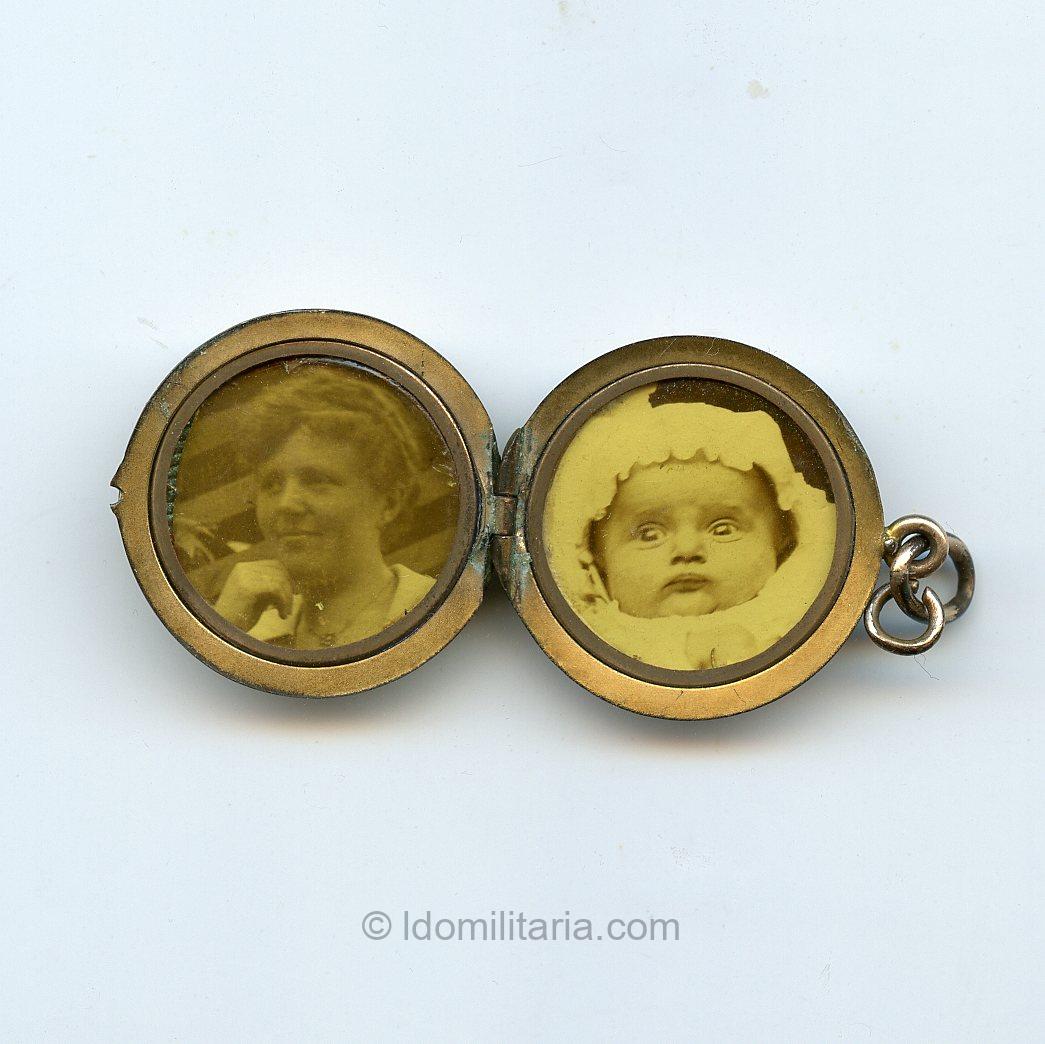 NSDAP Swastika Photo hanger - Image 2