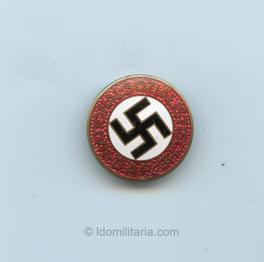 NSDAP Membership badge - RZM M1/44 C. Dinsel, Berlin