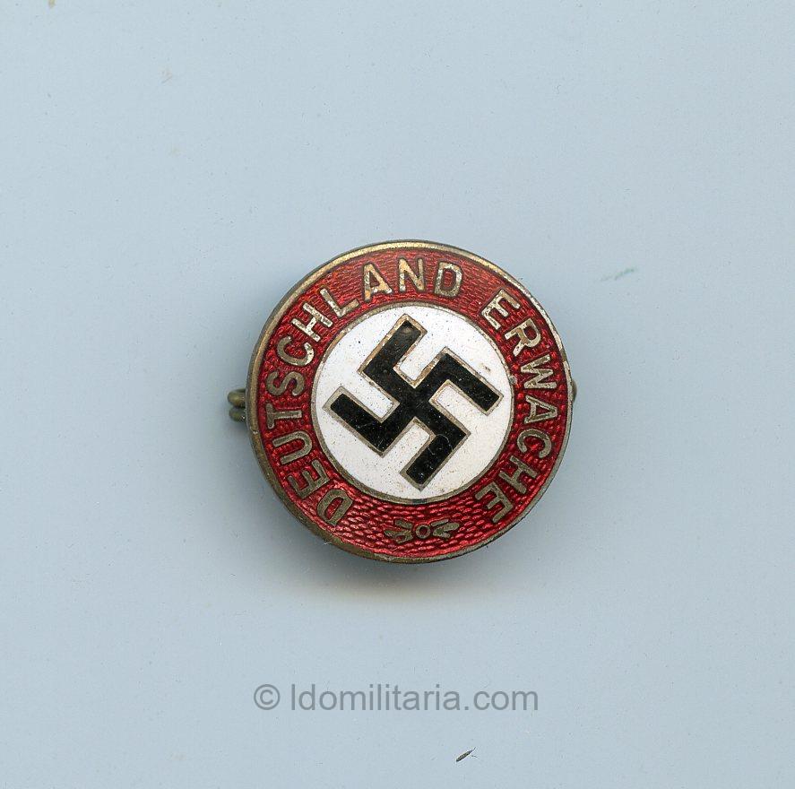 NSDAP Deutschland Erwache slogan badge 23mm
