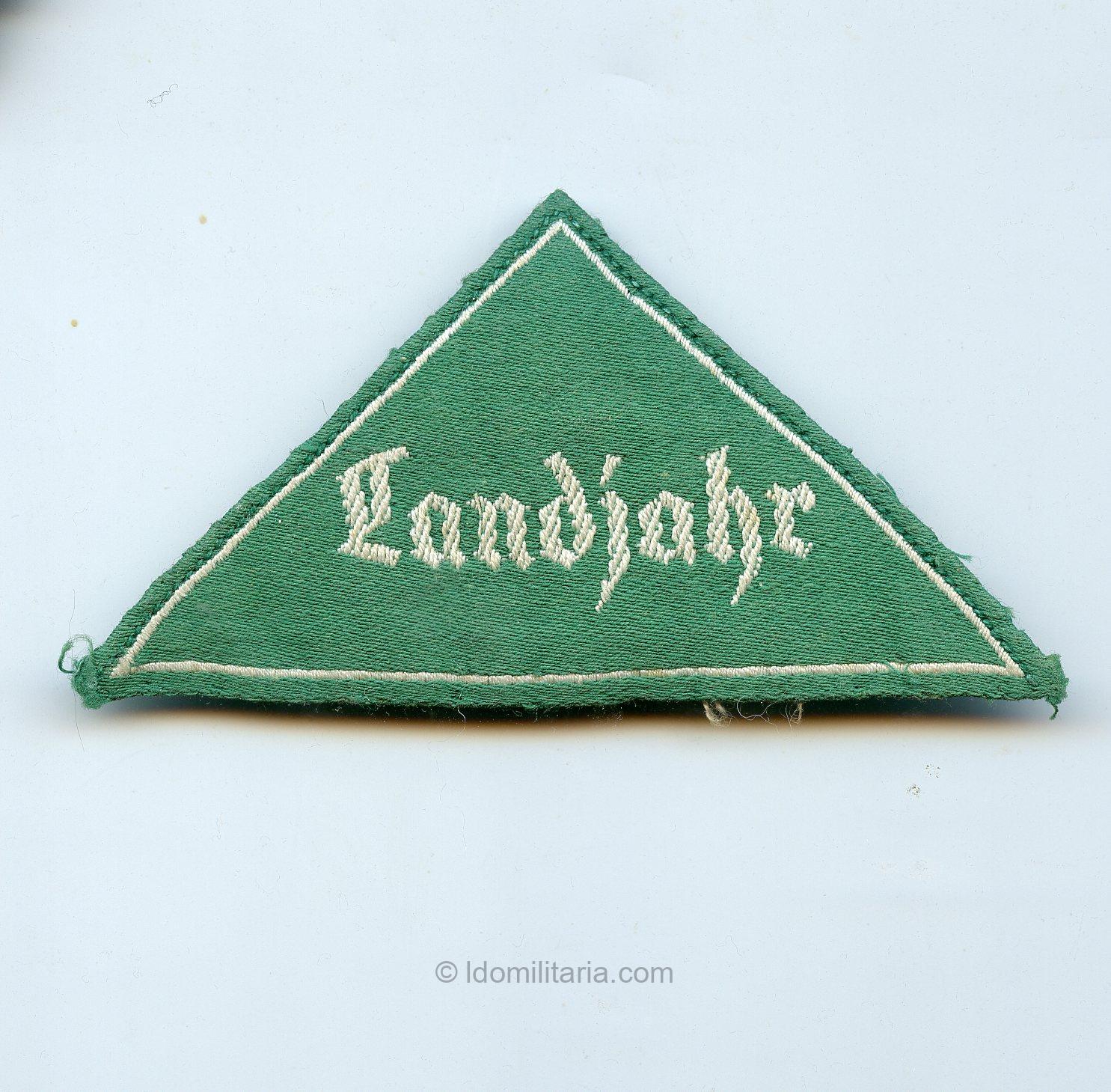 HJ Landjahr Sleeve Triangle