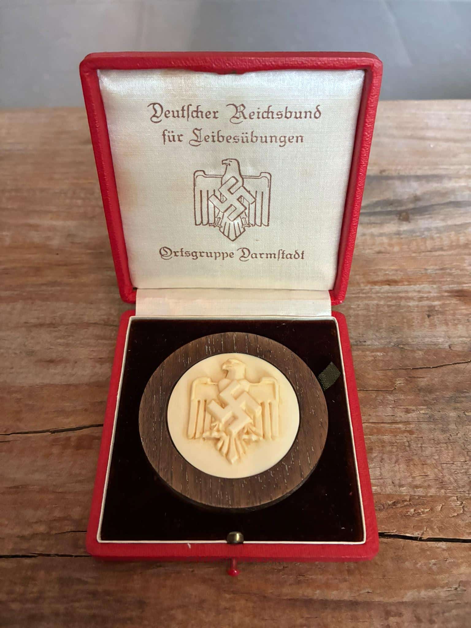 NRSL Ortsgruppe Darmstadt Swimming Championships Medal in Case - Image 2